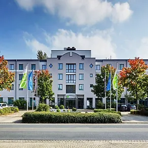 4* Otel H+